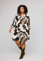 Studio Juline tunika med løs A-facon og V-udskæring