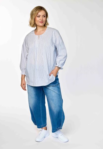 Iben bluse fra Gozzip i hvid med blå striber