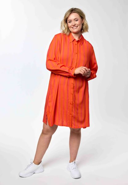 Natasja skjortekjole fra Gozzip i pink og orange striber