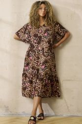 Zhenzi Elysa kjole i 100% viskose med dekorativt print