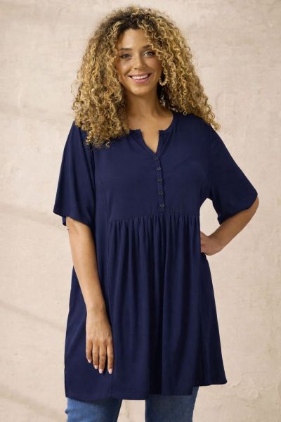 Enns tunika fra Zhenzi i navy viskose jersey set forfra