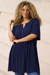 Plus size tunika i blød viskose jersey med kort ærme