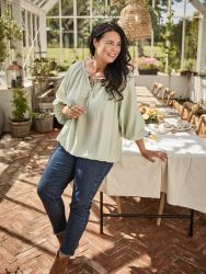 Zoey Sage bluse i pistaciegrøn viskosekvalitet