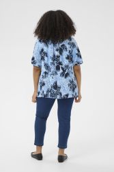 Plus size bluse i 85% viskose med let og luftig pasform
