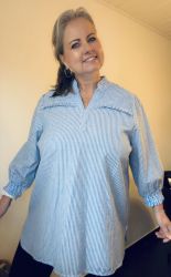 Cassiopeia Robatta bluse med smock og 3/4 ærmer