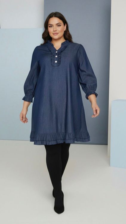 Dinelly denim tunika med flæsekant og V-hals