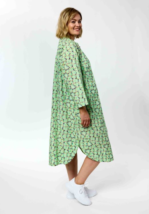 Grøn skjortekjole i 100% bomuld med rund hals og sidelommer