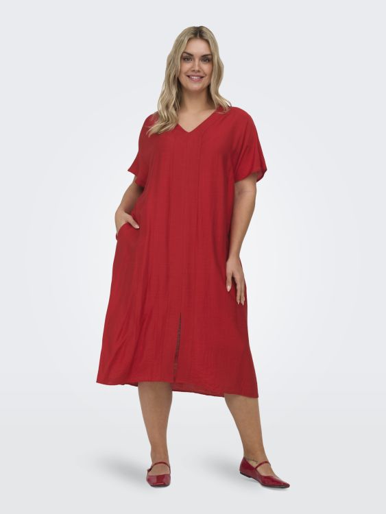 Rød Only Carmakoma kjole med V-hals og løs pasform