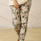 Zhenzi Chaya pants portabella plus size bukser med blomsterprint
