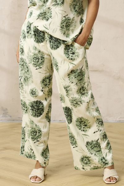 Zhenzi Frida pants cactus green plus size bukser med blomsterprint