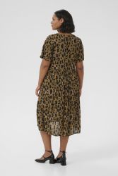 Midi kjole fra Kaffe Curve med leopardprint og lommer