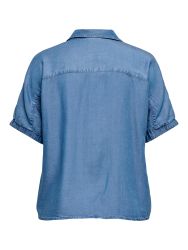 CarCharis bluse fra Only Carmakoma i let lyocell denimlook med V-hals