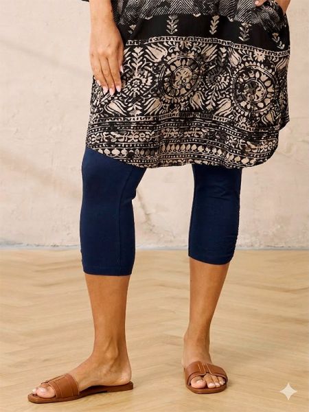 Navy Strækbar jersey-leggings med 3/4-længde fra Zhenzi 