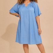 Zhenzi Megane kjole i blå – let og komfortabel med flot fald