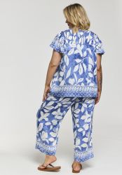 Blå bluse i viskosekvalitet med løs pasform