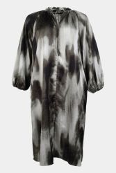 Edie kjole fra Zoey i smuk bottle green nuance