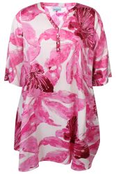 Zhenzi kjole i viskose med pink print og 3/4 ærmer