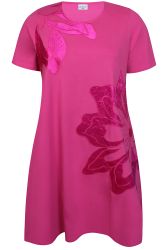 Løs Zhenzi kjole i pink med korte ærmer