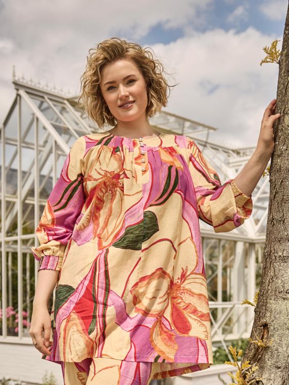 Zoey Ellie tunika i farverigt blomsterprint i bomuld
