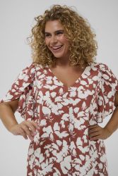 Brun kjole med lyse blomster og A-shape pasform