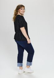 Plus size bluse med V-hals