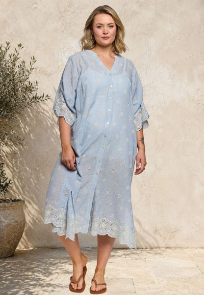 Gozzip Lucia kjole blå bomuld med broderi plus size