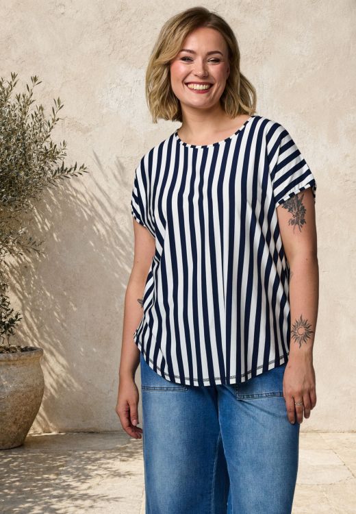Gitte T-shirt fra Gozzip i blå striber