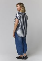 Blåstribet viskose T-shirt til kvinder