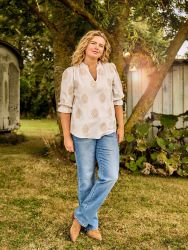 Creme Zoey Rosie bluse til plus size kvinder