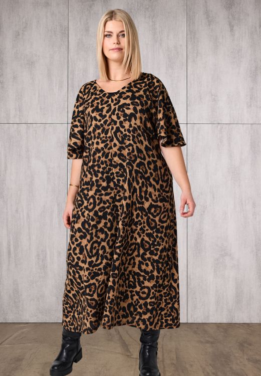 Studio Christa maxikjole med leopardprint