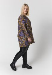 Plus size Studio Elsine med lilla mønster