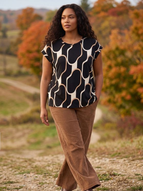 Cassiopeia Binanna top i sort creme og beige print
