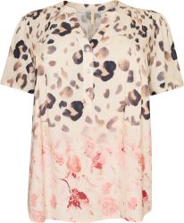 Primrose bluse fra Cassiopeia i 100% viskose