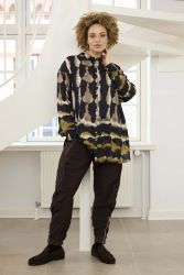 Zhenzi Livia skjorte i Dark Olive med mønstret print