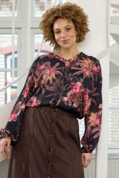Loren bluse fra Zhenzi med blomsterprint