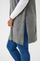 KCannett strikponcho 