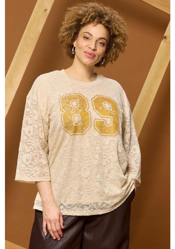 Maeve Shirt fra Zhenzi – Sandshell