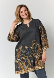 Mørk plus size tunika med brunt paisleyprint