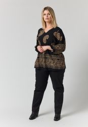 Sort Studio bluse med paisleymønster i sand