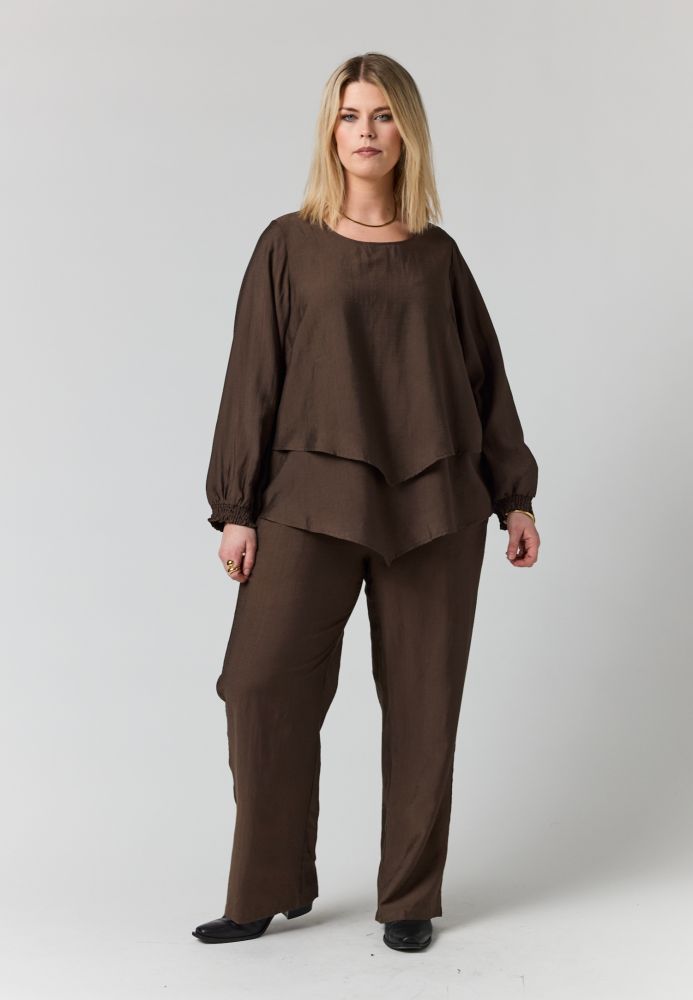 Anine Bluse fra Studio i brun