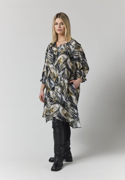 Elma Tunika fra Studio med abstrakt print