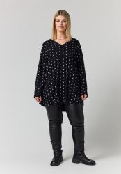 Berit Bluse fra Studio i sort med hvidt mønster